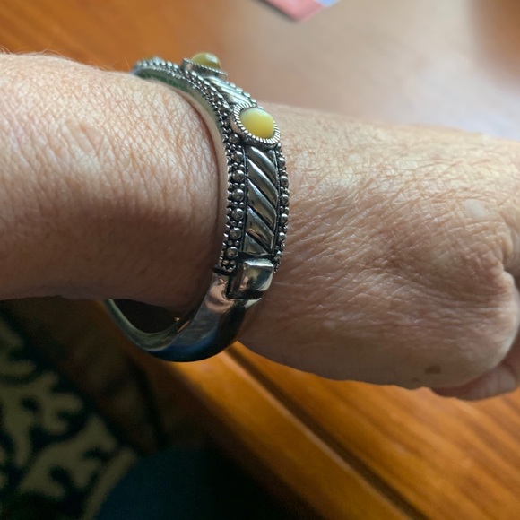 Bracelet - Picture 6 of 9